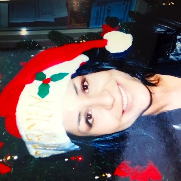 Meet your Posher, Maria - Picture 3 of 3